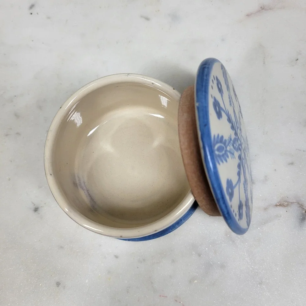 VTG Polish Pottery Ceramic Trinket Box Blue White Hand Vanity Painted Floral Lid